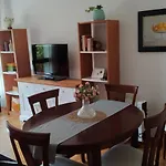 Διαμέρισμα Nesla *